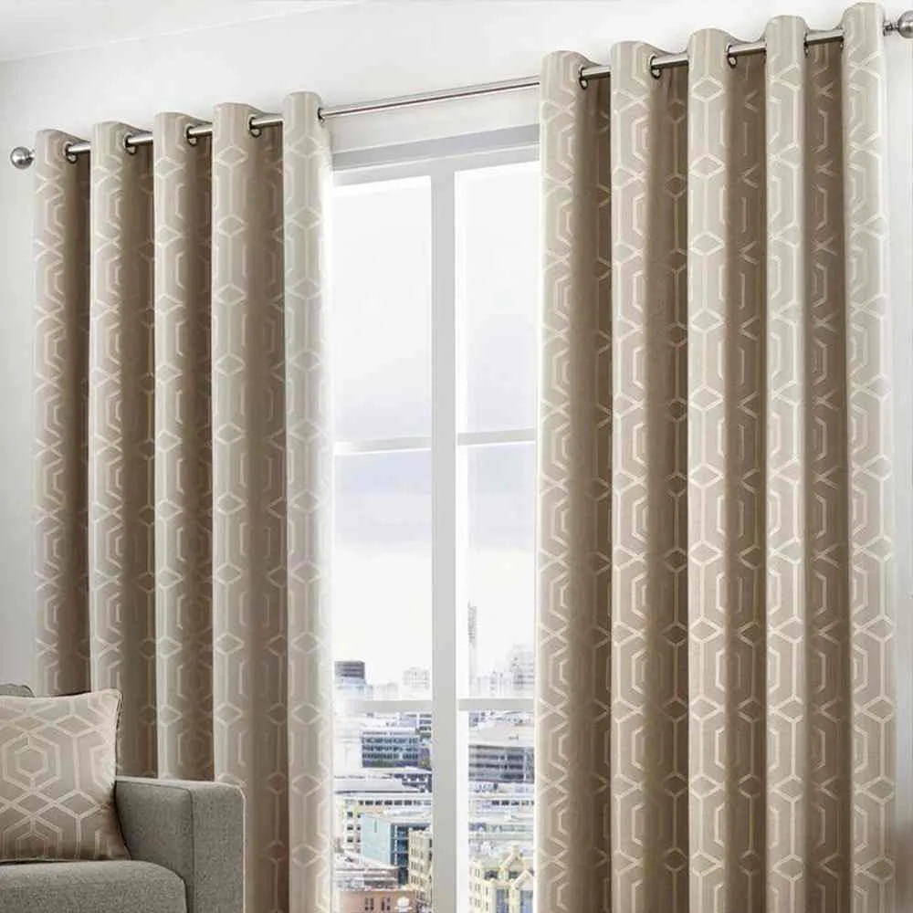 Eyelet